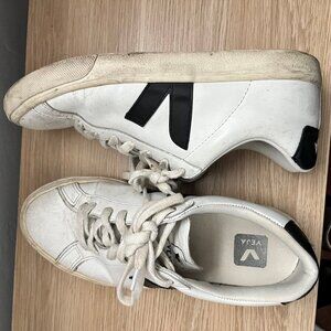 Veja Esplar Sneaker - Black- EUR 38/US 7